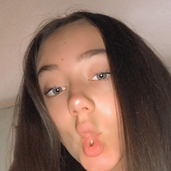 Meet your Posher, Riley - Picture 2 of 4